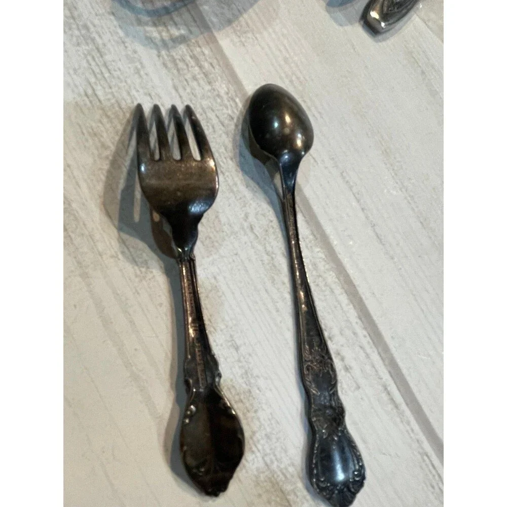 Vintage 1847 Rogers Bros Heritage Silverplate Baby Spoon Deepsilver fork